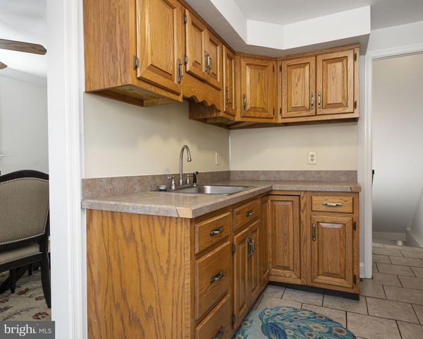 200 WILLOWBROOK AVE, Folsom, PA 19033