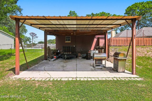 2520 WATER BLUFF Drive, Jacksonville, FL 32218