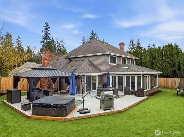 2133 222nd Place NE, Sammamish, WA 98074