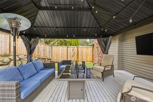 2133 222nd Place NE, Sammamish, WA 98074