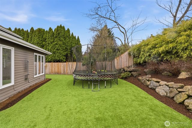 2133 222nd Place NE, Sammamish, WA 98074