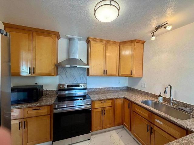311 Hans Way, San Jose, CA 95133