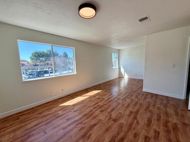 311 Hans Way, San Jose, CA 95133