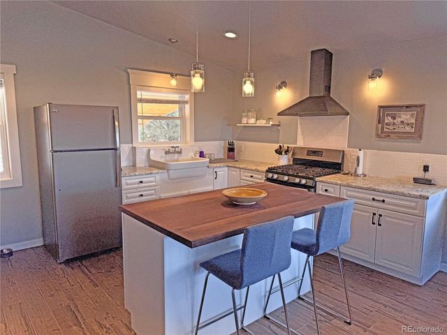 563 S Kankakee Road, Westcliffe, CO 81252