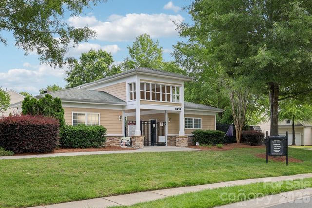 5226 Coffeeberry Lane, Charlotte, NC 28227