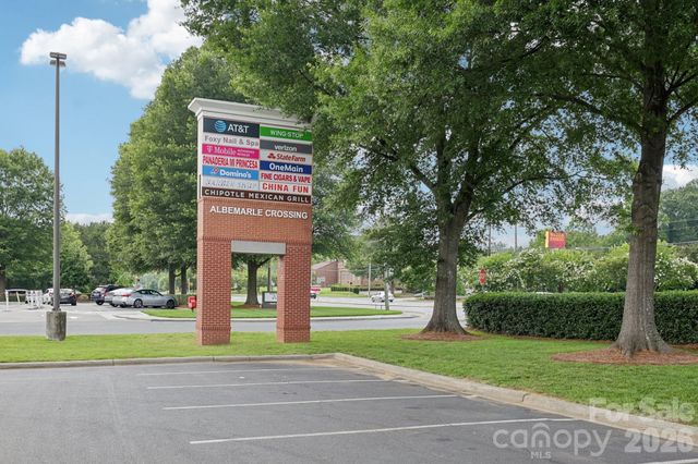 5226 Coffeeberry Lane, Charlotte, NC 28227
