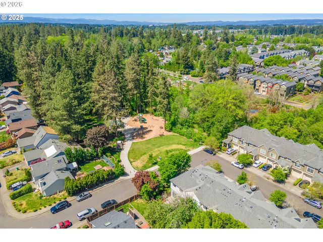 17068 Sw PLEASANTON Ln, Beaverton, OR 97003