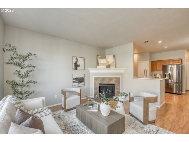 17068 Sw PLEASANTON Ln, Beaverton, OR 97003