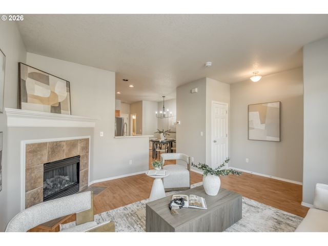 17068 Sw PLEASANTON Ln, Beaverton, OR 97003