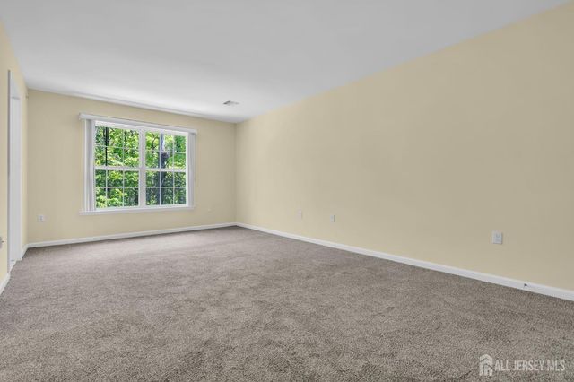 224 Pinelli Drive, Piscataway, NJ 08854