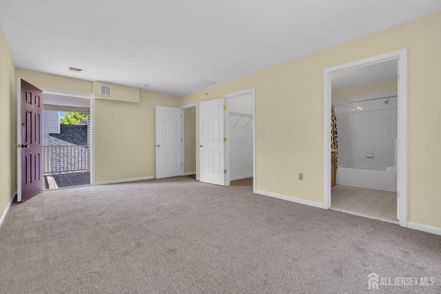 224 Pinelli Drive, Piscataway, NJ 08854