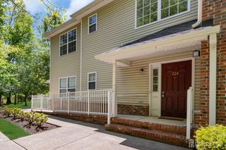 224 Pinelli Drive, Piscataway, NJ 08854