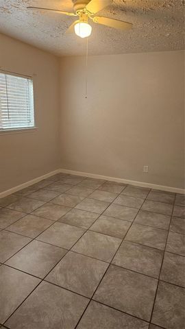 2610 Strait Lane, Houston, TX 77084