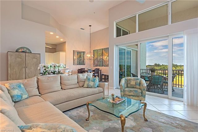 1590 Clermont DR K-403, Naples, FL 34109