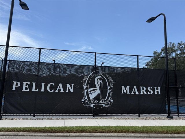1590 Clermont DR K-403, Naples, FL 34109