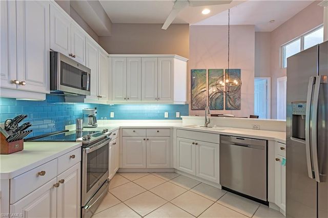 1590 Clermont DR K-403, Naples, FL 34109
