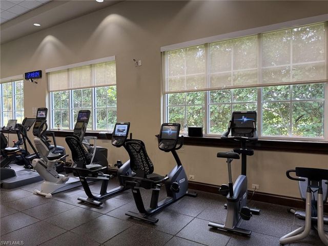 1590 Clermont DR K-403, Naples, FL 34109
