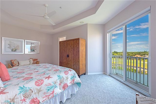 1590 Clermont DR K-403, Naples, FL 34109