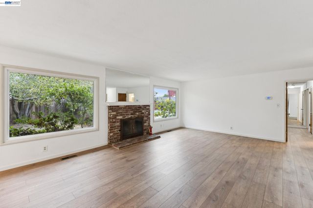 1804 Sereno Dr, Vallejo, CA 94589