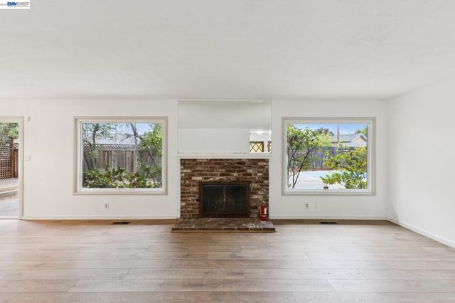 1804 Sereno Dr, Vallejo, CA 94589