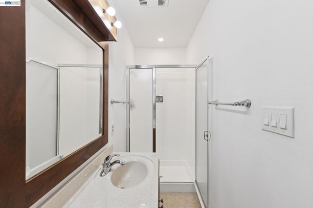1804 Sereno Dr, Vallejo, CA 94589