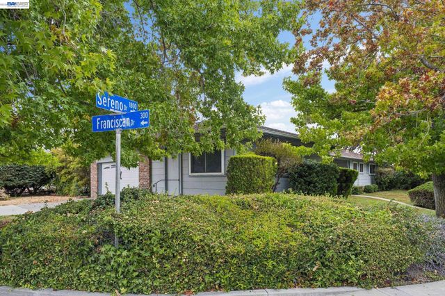 1804 Sereno Dr, Vallejo, CA 94589