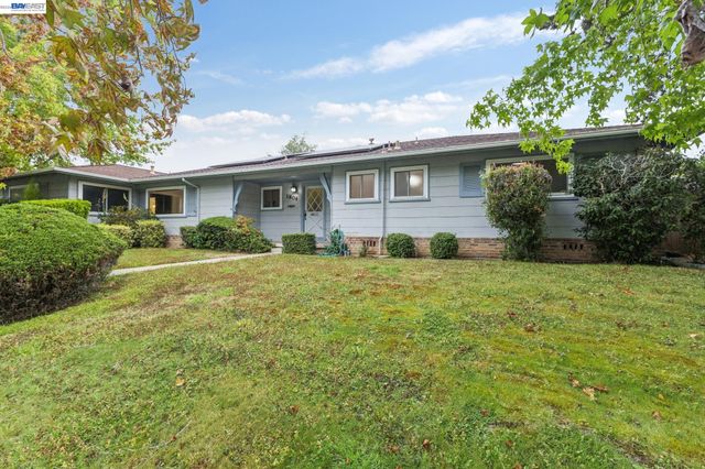 1804 Sereno Dr, Vallejo, CA 94589