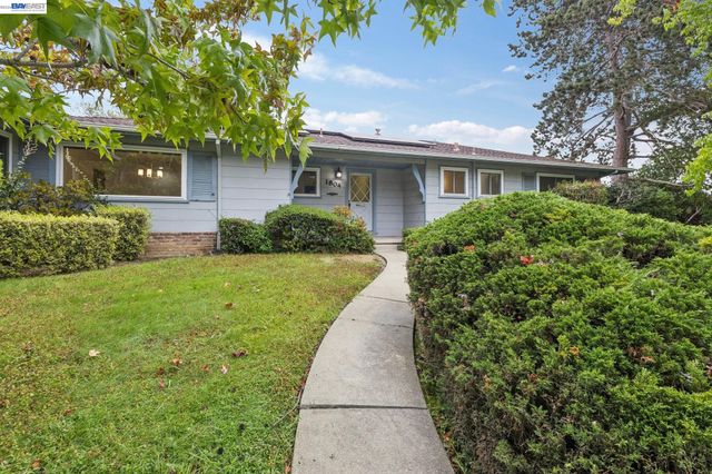1804 Sereno Dr, Vallejo, CA 94589