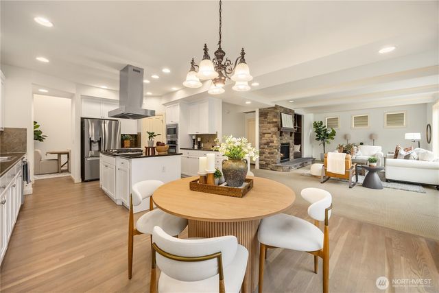 16648 NE 120th Street, Redmond, WA 98052