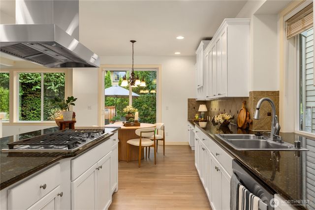 16648 NE 120th Street, Redmond, WA 98052