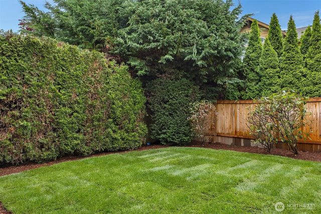 16648 NE 120th Street, Redmond, WA 98052