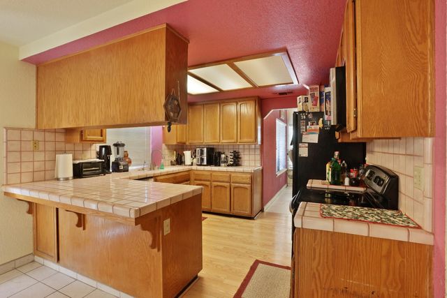 2008 Sheldon Dr, Modesto, CA 95350