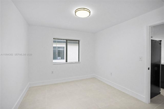 5823 NW 30th ave 5823, Miami, FL 33142