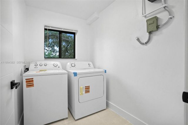 5823 NW 30th ave 5823, Miami, FL 33142