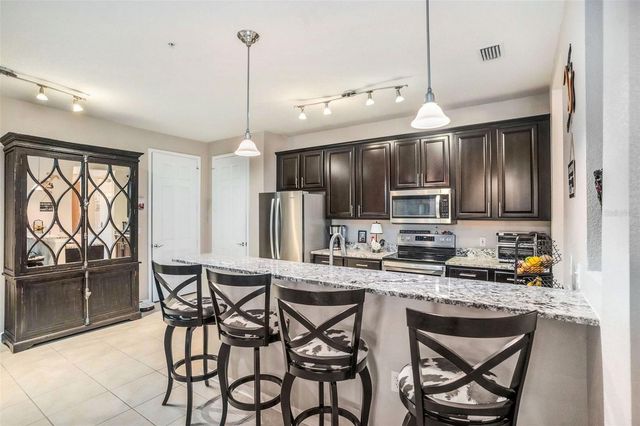 7903 SEMINOLE BOULEVARD 2305, Seminole, FL 33772