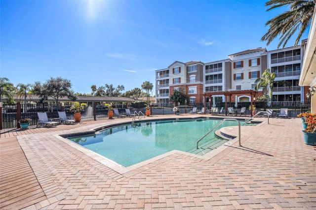 7903 SEMINOLE BOULEVARD 2305, Seminole, FL 33772