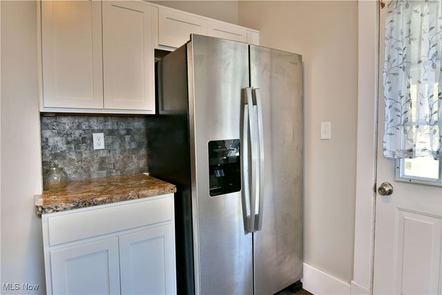 781 Oak Knoll Avenue SE, Warren, OH 44484