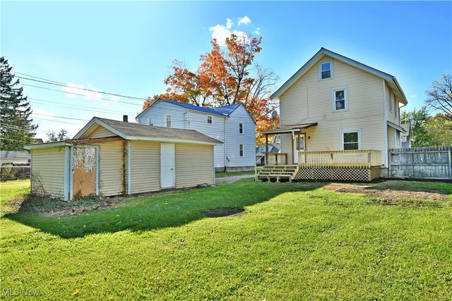 781 Oak Knoll Avenue SE, Warren, OH 44484