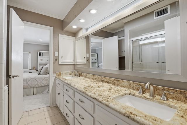 7811 Pencross Lane, Dallas, TX 75248