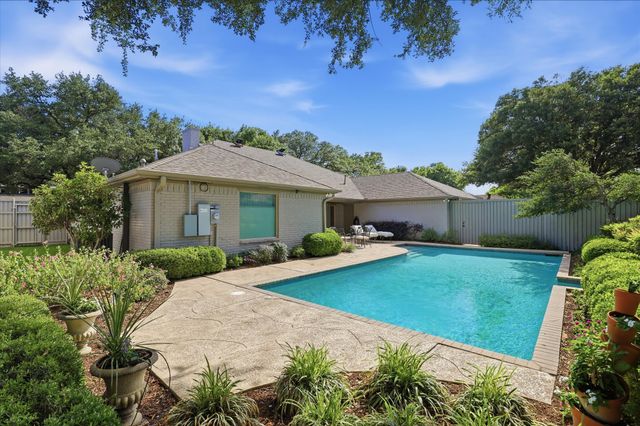 7811 Pencross Lane, Dallas, TX 75248