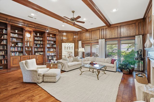 7811 Pencross Lane, Dallas, TX 75248