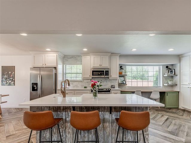 801 Rock Hollow Road, Edmond, OK 73034
