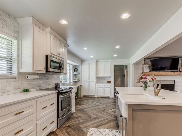 801 Rock Hollow Road, Edmond, OK 73034