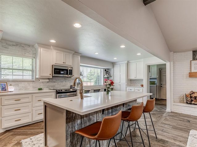 801 Rock Hollow Road, Edmond, OK 73034