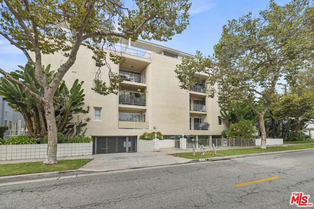 423 S Rexford Drive 106, Beverly Hills, CA 90212