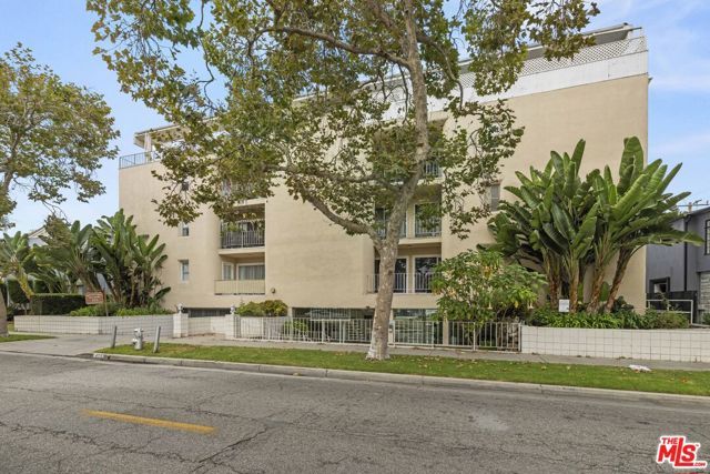 423 S Rexford Drive 106, Beverly Hills, CA 90212