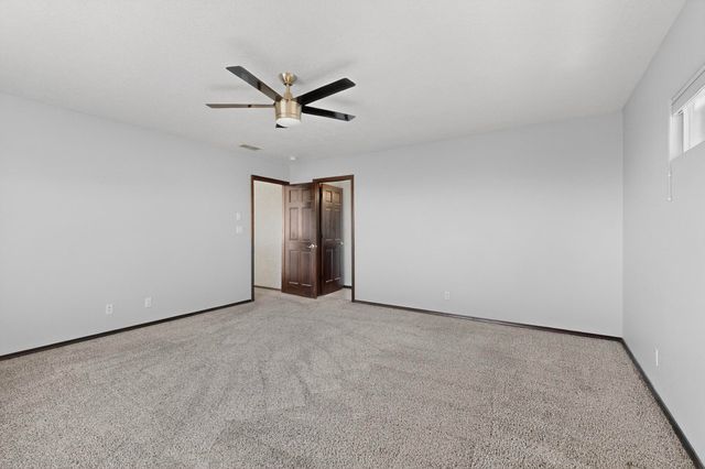 11027 Gladiolas Place NW, Albuquerque, NM 87114