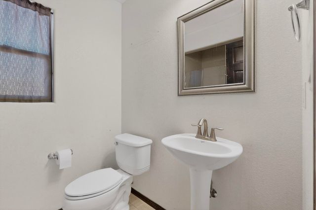 11027 Gladiolas Place NW, Albuquerque, NM 87114