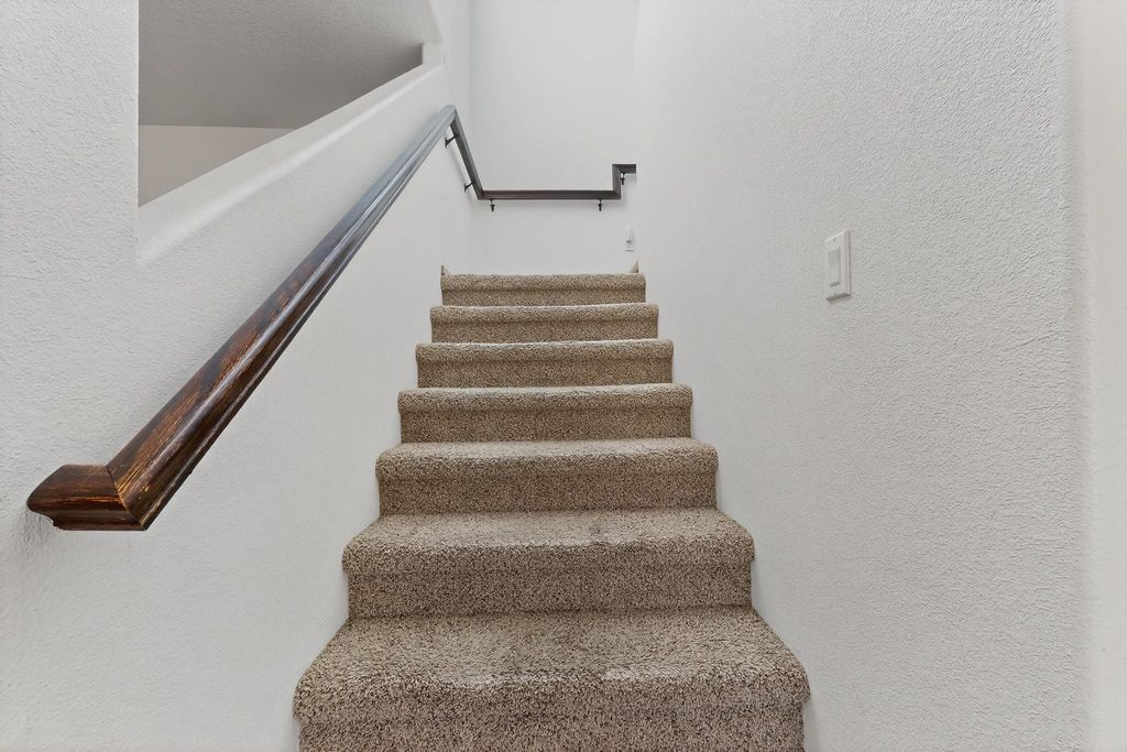 Image 23 of property listing at 11027 Gladiolas Place NW, Albuquerque, NM 87114