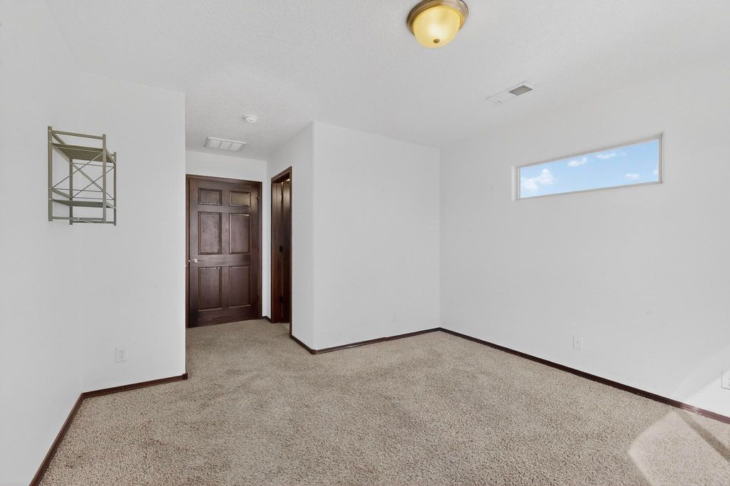 Image 40 of property listing at 11027 Gladiolas Place NW, Albuquerque, NM 87114